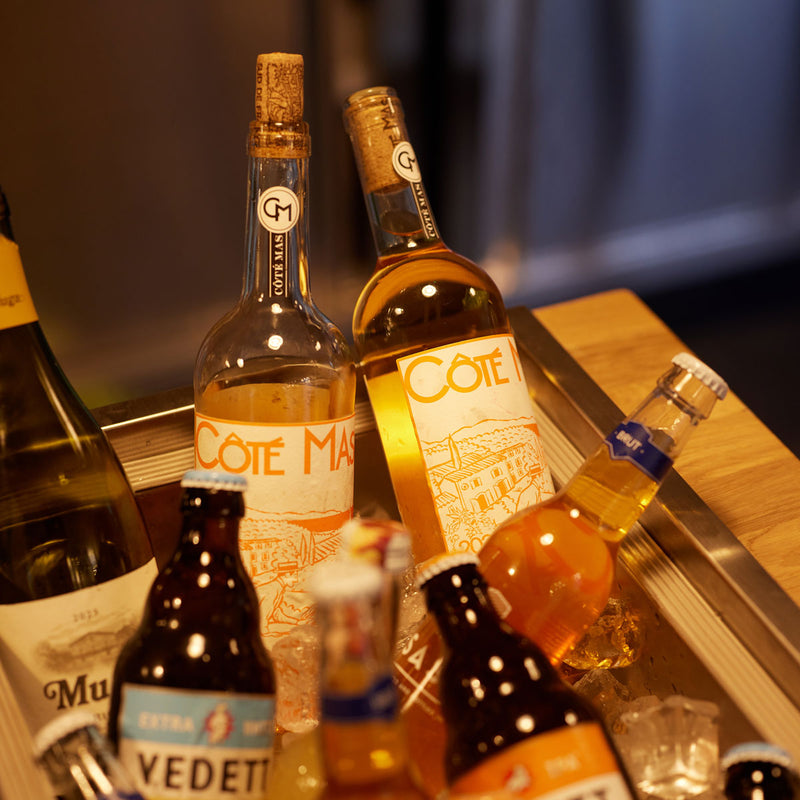 Flight Club: A Wine Tasting Experience